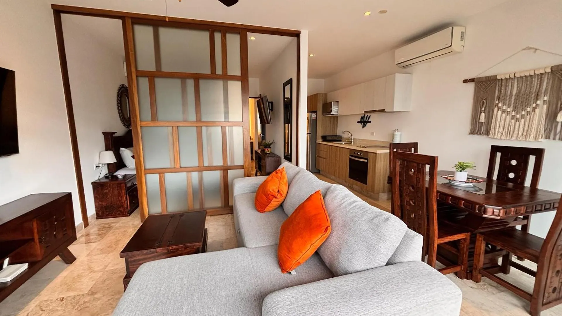 Chic 1Br Apartment In Playa Del Carmen Steps To 5Th Ave 0*,  Mexico