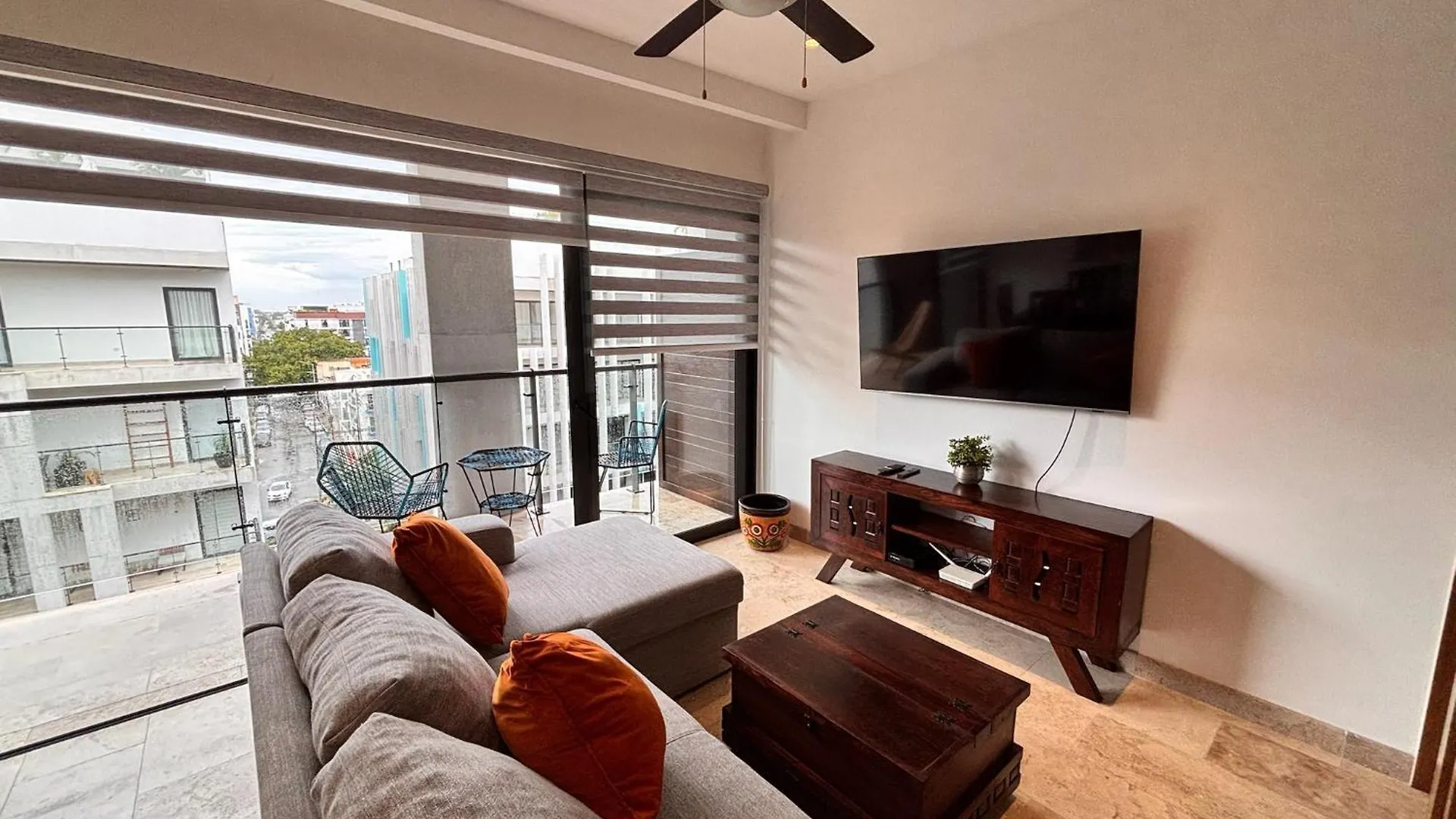 Chic 1Br Apartment In Playa Del Carmen Steps To 5Th Ave