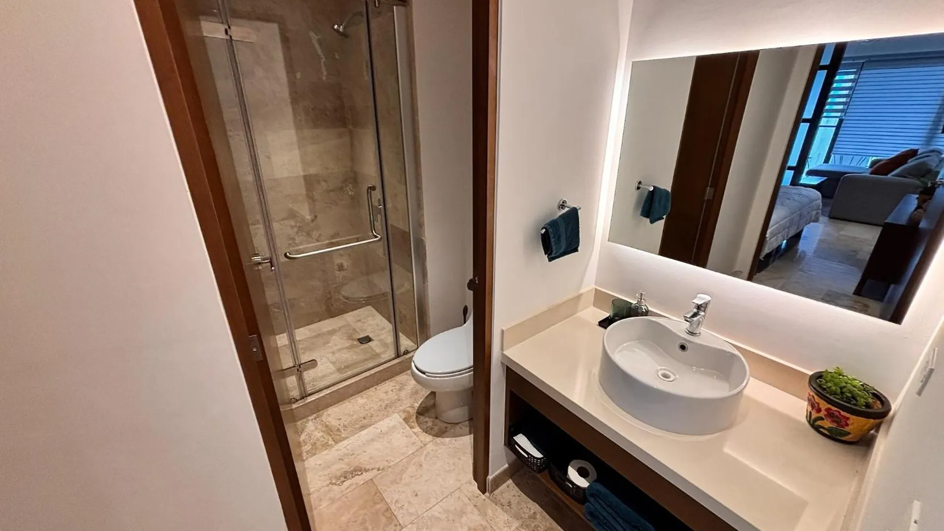 Chic 1Br Apartment In Playa Del Carmen Steps To 5Th Ave 0*,  墨西哥